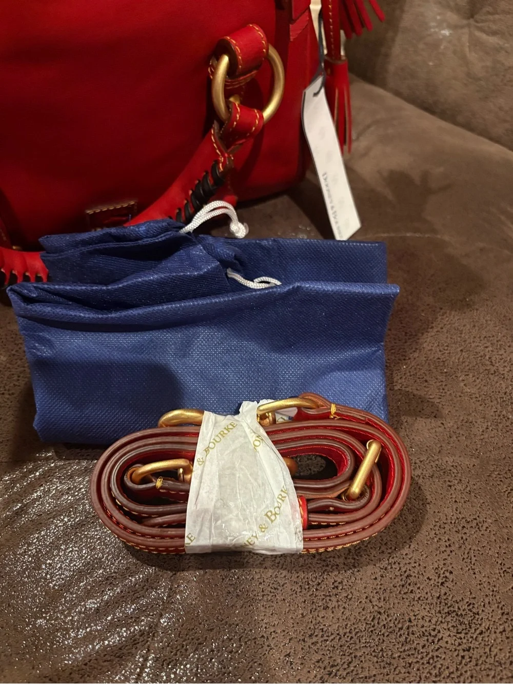 💖SPOTLIGHT💖NWT Dooney & Bourke Red Florentine Satchel with Gold Hardware